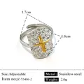 Anello regolabile in acciaio inossidabile con croce dorata su piastra d'argento testurizzata - Regolabile / Stile strutturato con stella a croce (JZ-YS486-2) / Bicolore (Oro e Argento)