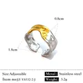 Bague ajustable en acier inoxydable bicolore avec texture martelée en finitions or et argent - Réglable / Style de contraste de texture martelée (JZ-YS532-2-J) / Bicolore (Or et Argent)