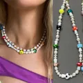 Magnifique collier en perles d'eau douce avec perles champignons colorées pour femmes - 38+5cm / Collier ras du cou en perles de champignon en verre de lampe de couleurs mélangées