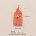 Pendente in smalto rosa con motivo floreale, acciaio inox, altezza 21mm, peso 2.7g indicato. - Stile 4 Fiore