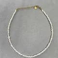 Vista detallada del collar de perlas de agua dulce irregulares con cierre de corazón - Collar de perlas de agua dulce 2 en 1 / 38cm+5cm / Blanco Crema