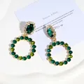 Elegantes pendientes de aro geométricos con cristales verdes y agujas de plata 925 para mujer - Pendientes de aro con strass verdes