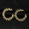 Elegantes pendientes de aro dorados con diseño de rama de hoja de olivo para mujer - Pendientes de aro con hojas doradas