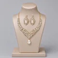 Retro-Schmuckset aus goldener Legierung mit schillernden Strasssteinen - AB Strass Party Schmuckset (NS-J6503GAB)