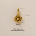 Elegante ciondolo a fiore in acciaio inossidabile placcato oro 18K, dimensioni di 14x8mm - Pendaglio Fiore di Agosto