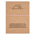 Bracelet de vœux en cordon rose avec breloque étoile dorée sur carte en kraft - Style de carte Just Breathe / Rose