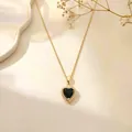 Elegante vergoldete Titanstahlkette mit schwarzem Herz-Zirkonia-Anhänger für Damen. - C195 Goldene Halskette mit schwarzem Herz
