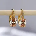 Elegante vergoldete Ohrringe mit ovalem Champagner-Zirkonia und funkelnden kleinen Steinen - Vergoldeter Champagner Zirkon