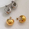 Pair of chunky C-shaped hoop earrings in polished gold and silver plated metal for women - Thick-Walled C-Shape Style (B309) / Gold