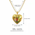 Exquisite vergoldete Herz-Medaillon-Halskette mit buntem, bemaltem Blumendesign - August Geburtsblume