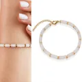 Pulsera minimalista de cuentas de piedra natural con espaciadores dorados y cadena - Pulsera espaciadora blanca