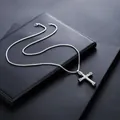 Collier croix en acier titane argenté avec un design texturé sur une chaîne box - Collier Croix Texturé (L1200-A)