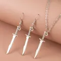 Set collana e orecchini con pendente a pugnale in argento vintage stile punk gotico - Set di Collana e Orecchini Pugnale Tattico d'Argento (DZ-162)