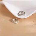 Elegante minimalistische silberfarbene Creolen mit schimmernder Opal-Einlage, SKU-Variante. - Weißgold-Finish / Ein Paar / Weißer Opal