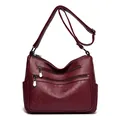 Sac bandoulière bordeaux élégant avec gaufrage trèfle et poches zippées multifonctions - Rouge