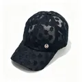 Casquette de baseball en dentelle noire élégante avec logo M en strass brillant - Noir Strass Logo Rond M / Adulte, Circonférence du chapeau 58cm réglable
