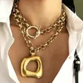 Collar de cadena gruesa dorada de doble capa con colgante cuadrado orgánico grande - Estilo de Doble Capa Hueco Geométrico Irregular Cierre OT Plateado (6625202HB)