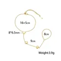 Elegante catena da mano in acciaio inossidabile dorato con cuori e cinturino regolabile - Stile Tre Cuori (E2523)