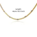 Détail du collier chaîne cubaine dorée avec breloques cœur, longueur 46 cm. - Collier Cuban Cœur Pavé de Strass Doré / 46cm (5 Pendentifs Cœur) / Or
