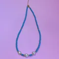 Detailed view of turquoise beaded necklace featuring three central freshwater pearls - Necklace 42 (38+5cm)