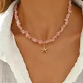 Collana boho con schegge di pietra rosa e ciondolo a forma di stella marina dorata mare - Collana Stella Marina Dorata in Pietre Rosa (3316)