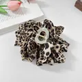 Grande fermaglio a pinza per capelli in raso leopardato per acconciatura elegante - Clip a Squalo Nuvola Leopardata / Stampa leopardata