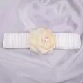 Elegant white elastic bridal garter with a cream lace flower and central pearl detail - Sweet & Gentle Leg Garters (GS-J036) / One Size