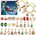 Gedetailleerd overzicht van kerstbedels en goudkleurige DIY-armbanden voor geschenksets - 31-Vaks Gouden Kralen Geschenkdoos (SDT121)