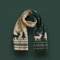 Bufanda de punto navideña verde y beige con motivos de ciervos y árboles para invierno - Verde / 150cm-160cm