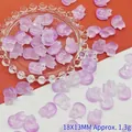 Detailansicht von violetten Fuchs-Glasanhängern für DIY-Schmuck mit Größenangaben. - Helllila Fuchs