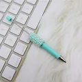 Eleganter DIY Perlen-Kugelschreiber in Mintgrün mit feiner Strass- und Perlenverzierung - Perlenstil / Süßigkeiten-Hellblau
