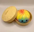 Gioco squishy gnocco arcobaleno nel cestino vapore, 16x10cm antistress - Squishy Panino Grande (16cm / Tipo Arcobaleno) / Colorato