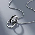 Hypoallergene roestvrijstalen ketting met dubbele in elkaar grijpende ringen voor heren - Dubbele ring ketting / 60CM / Zwart-Wit Gestrept