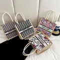 Stilvolle Leinen-Lunchtaschen mit Blumenmuster und Baumwollseilgriffen - Weiß Buchstaben