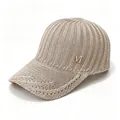 Vista lateral de gorra de béisbol de malla transpirable beige con detalle de logo M - Adulto (Circunferencia ajustable 58cm) / Caqui