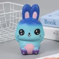 Jouet squishy lapin bleu galaxie en mousse à rebond lent avec motif étoilé mignon - Lapin Ciel Étoilé