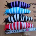 Bunte segmentierte Fidget-Schnecken-Spielzeuge mit 15 cm Größenmessung auf Band - Spitzer Zweifarbiger Stil / 13.5cm Länge