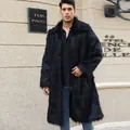 Long manteau de luxe en fausse fourrure noire pour homme avec col carré d'hiver - S / Hauts / Noir