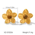 Detalle de pendientes flor dorados con piedra ojo de tigre y dimensiones. - Pendientes de Flor de Cinco Pétalos con Ojo de Tigre (XZ-E10256)