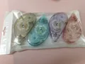 Lot de 4 rubans adhésifs double face transparents colorés dans une pochette blanche refermable - 4 pièces/sac (comme illustré) ; Ruban adhésif à points 518 8 m x 8 mm