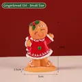 Petite figurine de Noël fille en pain d'épice avec robe rouge et sucre d'orge rayé - Fille avec Canne - Petit (7142H-0102) / 8x5x3.5cm