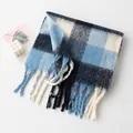 Sciarpa in mohair a quadri blu con nappe, accogliente scialle invernale per donna. - 45*200+10*2cm / Plaid Blu (FH24-5773-1)