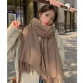 Elegante bufanda de imitación de cachemira marrón gruesa con borlas para mujer, invierno - 200cm / Café Claro