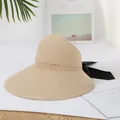 Sombrero de sol elegante de paja beige de ala ancha con lazo negro decorativo - Blanco Roto