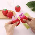 Jouet à presser fraise ours mignon pour le soulagement du stress et le jeu sensoriel - Tasse Squishy Ours Fraise