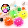 Set de pelotas sensoriales de erizo luminosas de colores con caras sonrientes - Pelota de Púas / 30 g
