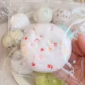 Pallina antistress squishy in TPR fatta a mano con riempimenti decorativi colorati - Stile Fragola e Formaggio (2510) / Fragola e Formaggio (Bicolore)