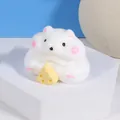 Schattige witte hamster squishy speeltje met kaas voor effectieve stressverlichting - Wit Gladde Stijl