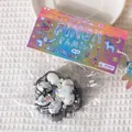 Ασπρόμαυρο squishy πατούσα γάτας με αστεράκια σε ολογραφική συσκευασία χαλάρωσης - Αξεσουάρ πατούσα γάτας με χάντρες (ασπρόμαυρο)