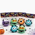 Vista detallada de juguetes blandos de monstruos de Halloween en embalaje de regalo - Juego de 12 Cajas de Exhibición / Muñeco feo edición Halloween 2